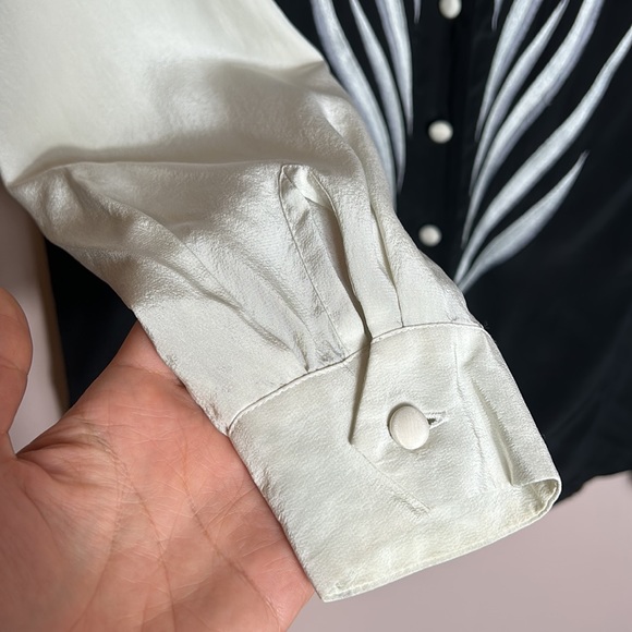 VINTAGE BOB MACKIE SILK WEARABLE ART BLOUSE sage green size M - Picture 10 of 11